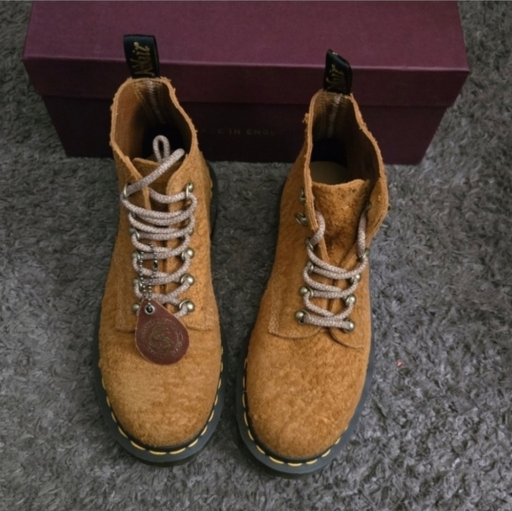 Dr. Martens Airware 101 HDW Women Size 6 Burnt Yellow Rough Finish Suede 032026 - Picture 9 of 11